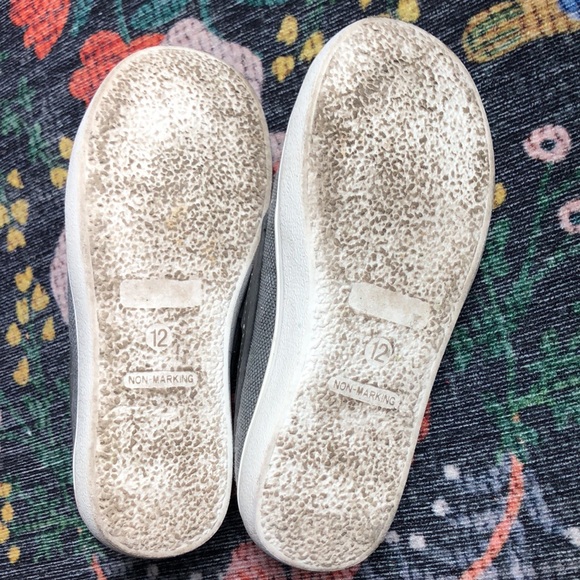 Children’s Place Boys Gray Canvas Boat Shoes, Size 12 - Picture 7 of 11